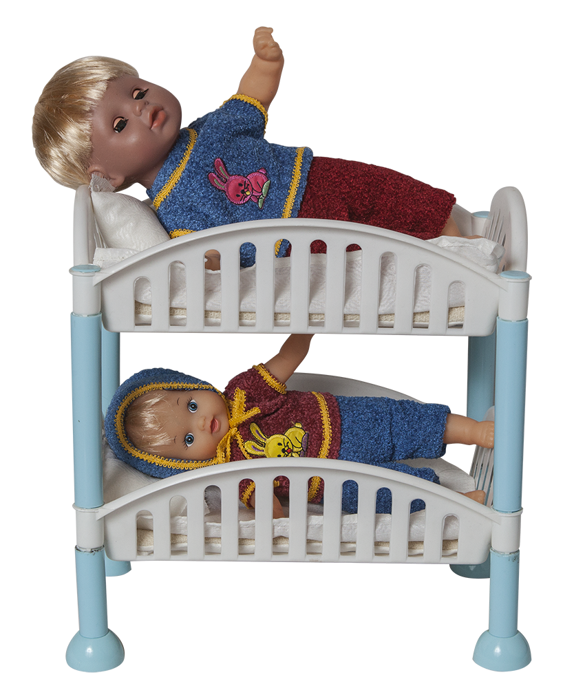 Двухъярусная кровать:  Кукла «Андрей»,  Кукла «Илья»